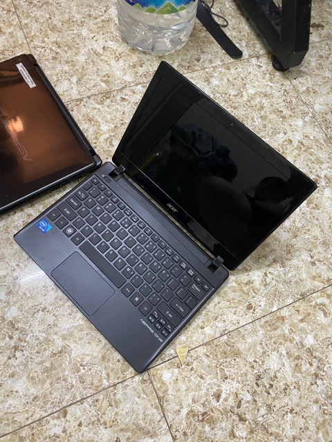 [Quá Sốc] Laptop mini 10inch Acer one Ram 2Gb/Ổ 320Gb/Nguyên Bản/Có Bao Da | BigBuy360 - bigbuy360.vn