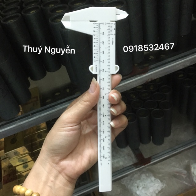Thước mỏ vịt, thước F