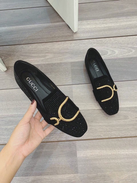 Slipon chữ D đá đen | BigBuy360 - bigbuy360.vn