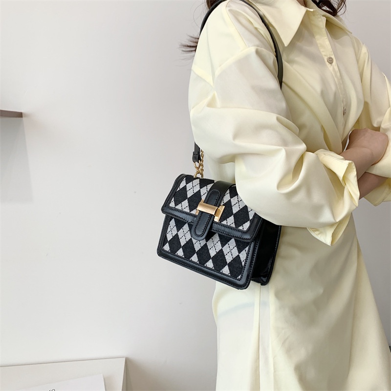 Túi Đeo Chéo Hình Vuông Đơn Giản Thời Trang Xuân Thu Dành Cho Nữ 2022