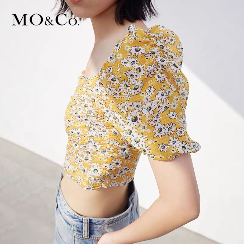 Áo hoa vàng Mo&Co