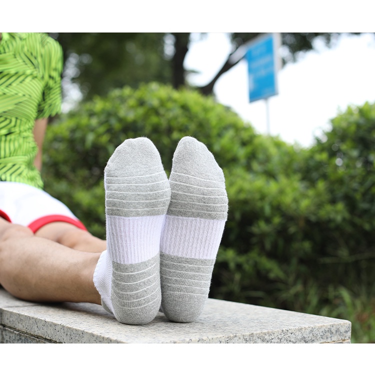 Vớ thể thao đế dày chống trượt thấm hút mồ hôi thoáng khí