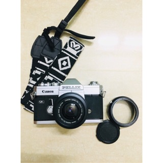 Máy ảnh film Canon Pellix + lens góc rộng Canon 35mm f3.5 ngàm FD