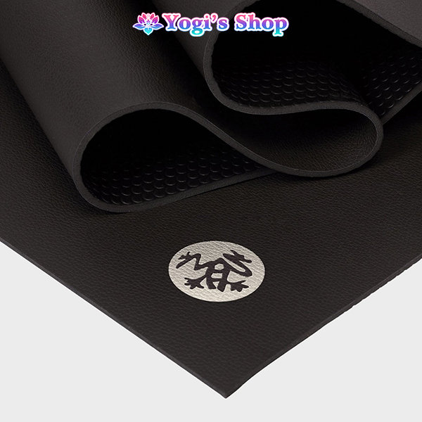 Thảm Tập Yoga Cao Cấp Manduka GRP Lite 4mm Thấm Hút Mồ Hôi, Bám Tốt, Chống Trượt Trong Mọi Điều Kiện - Bản Black (Đen)