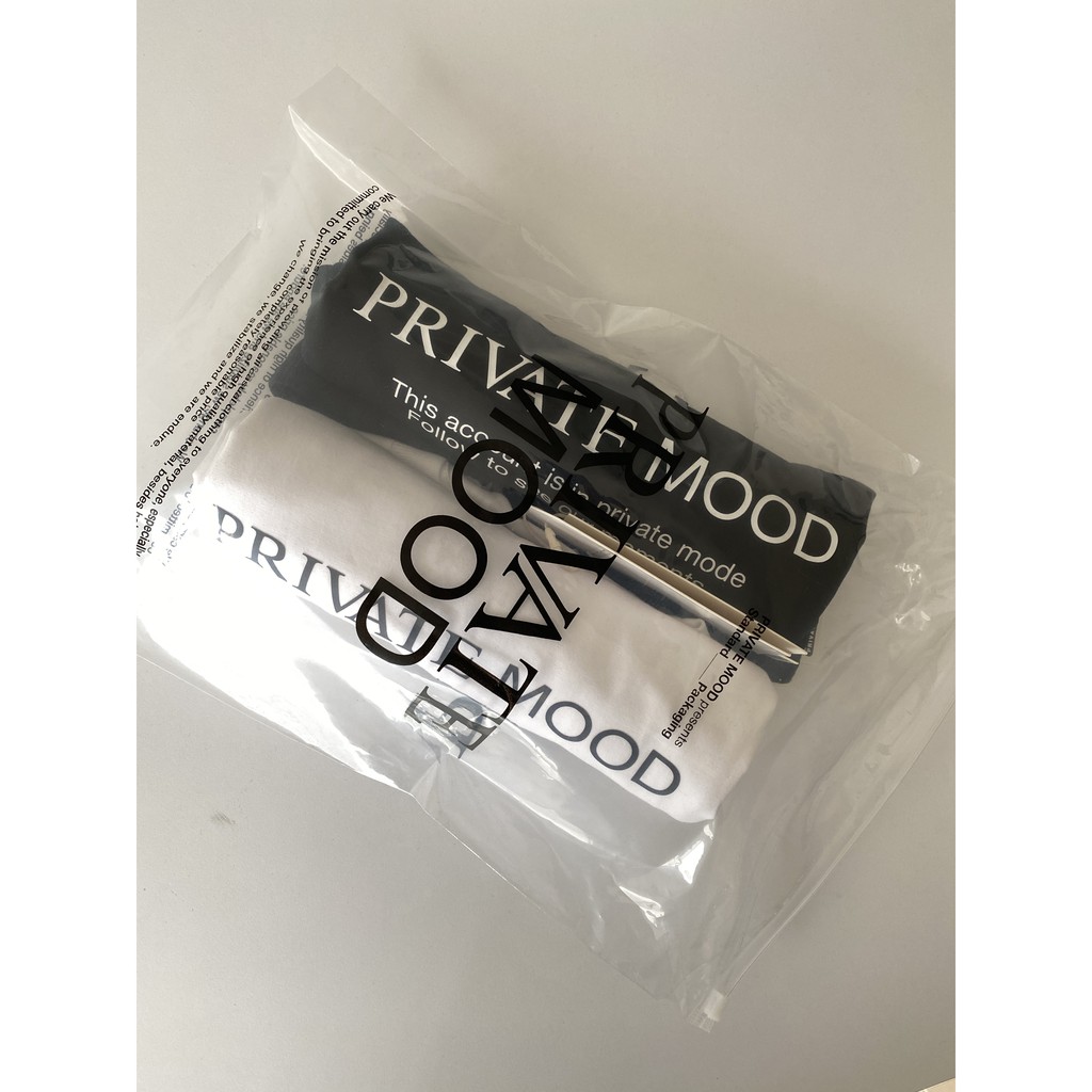 Áo thun PRIVATE MOOD® Letter Basic Logo Black/White | BigBuy360 - bigbuy360.vn
