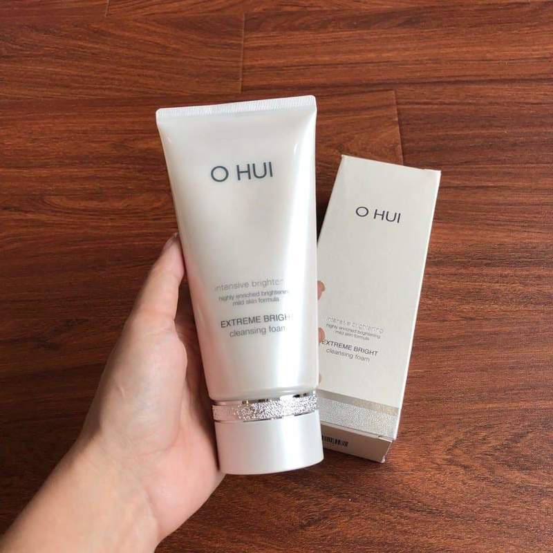 [𝔅𝔢𝔢❅] Sữa rửa mặt trắng da OHUI Extreme Bright Cleansing Foam 160ml [𝔅𝔢𝔢❅]