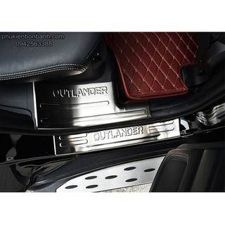 Ốp Bậc Trong Ngoài Outlander 2017/2020 Mẫu innox