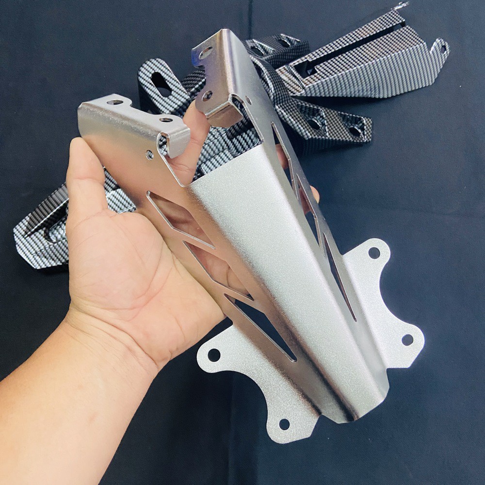 ỐP ĐUÔI DÈ SAU CHO EXCITER 150 TRANG TRÍ XE CAO CẤP