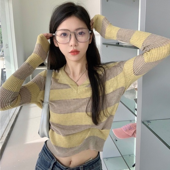 【ZHELIHANGFEI】Áo Sweater Tay Dài Cổ POLO Lưng Cao Form Rộng Họa Tiết Kẻ Sọc Hợp Thời Trang