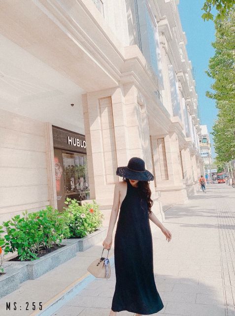 Đầm maxi cổ yếm hở lưng (4 màu) | BigBuy360 - bigbuy360.vn