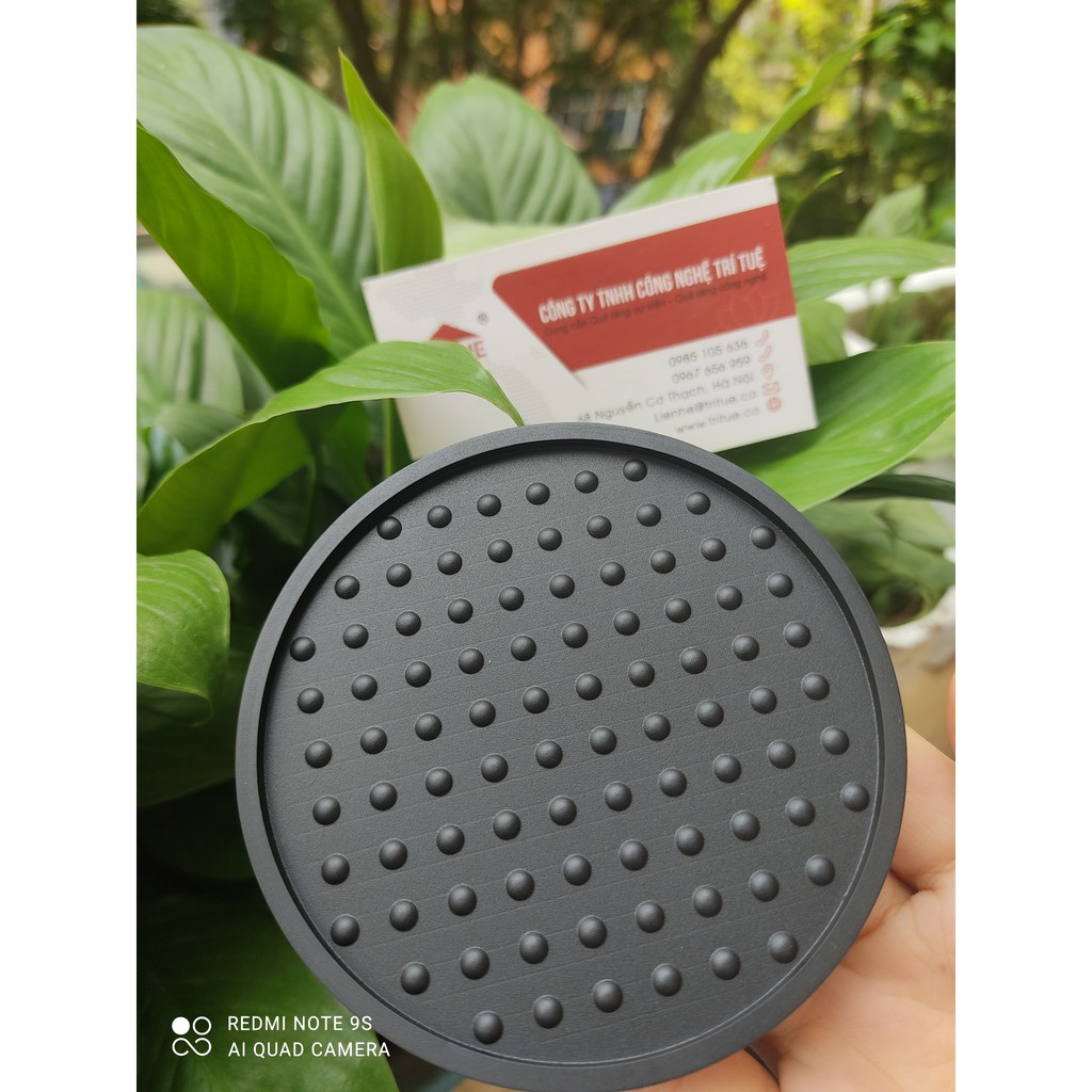 Bán lẻ miếng lót cốc silicon có sẵn giá rẻ, Đặt đế lót cốc silicon màu đen.