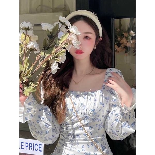 ĐẦM HOA CỔ VUÔNG NHÍU NGỰC TAY LOE