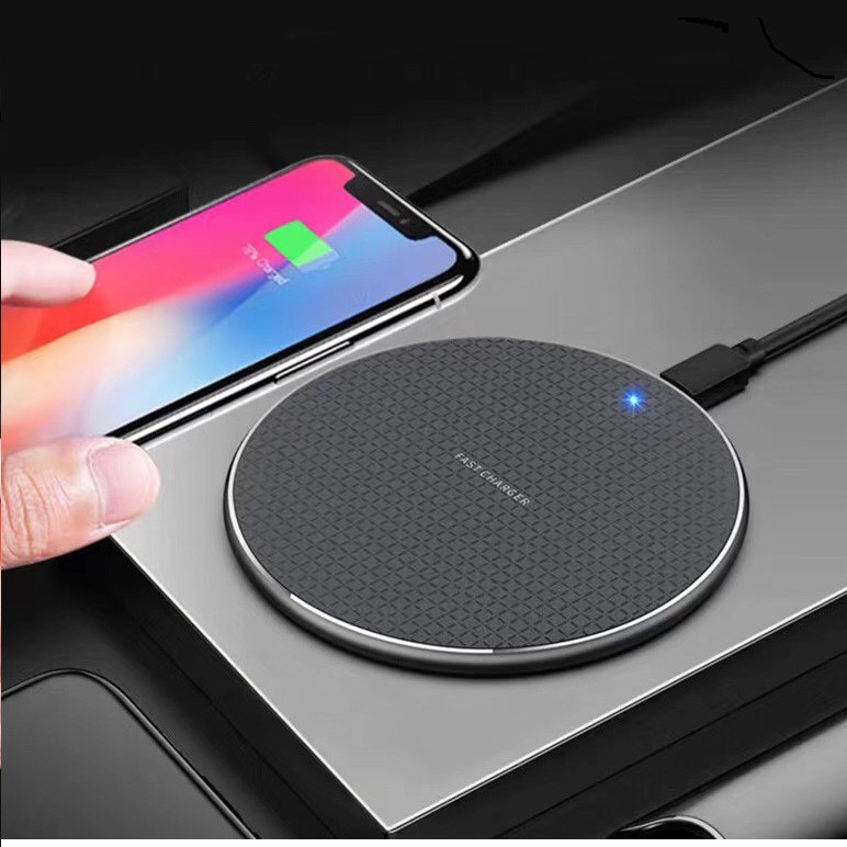 Đế sạc nhanh không dây để bàn chuẩn QI