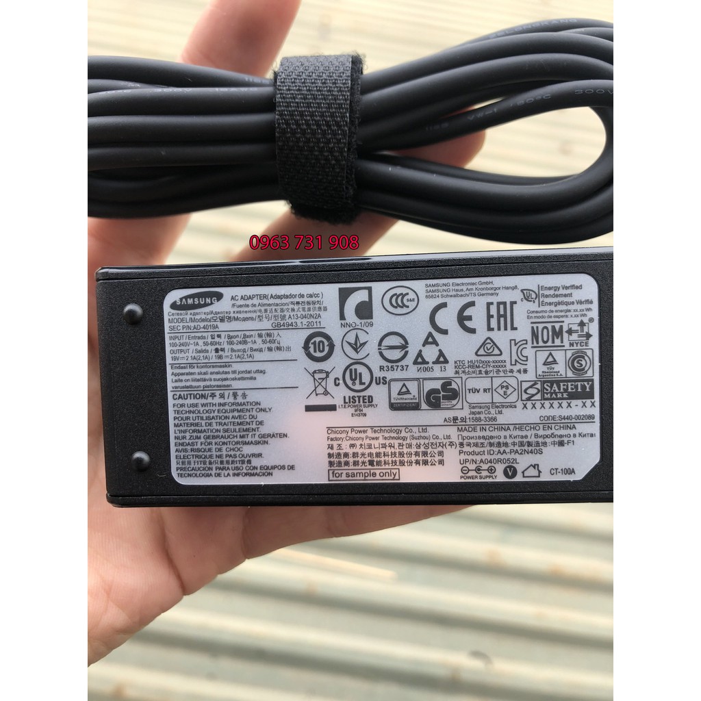 Sạc Laptop SAMSUNG 19V 2.1A (Đầu nhỏ / Đầu kim) kích thước đầu ghim 3.0mm x 1.0mm