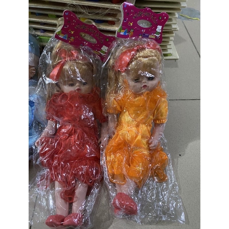 Búp bê trai và gái