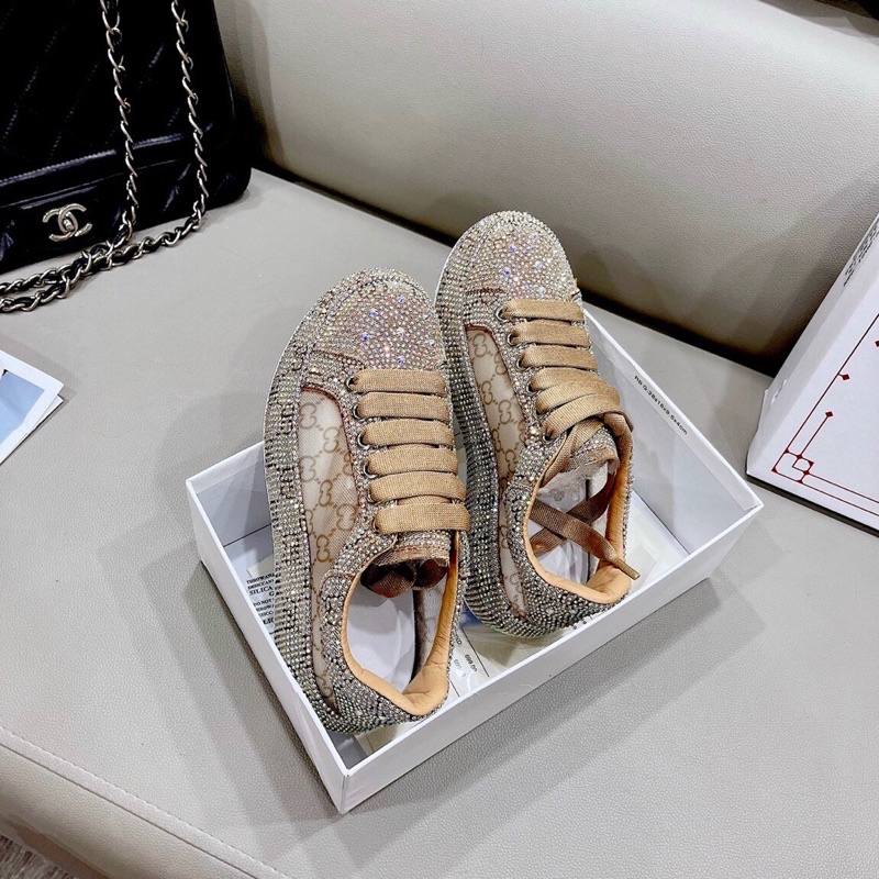 Giày thể thao MC Queen đính đá đế nhẹ êm ( có size 39)