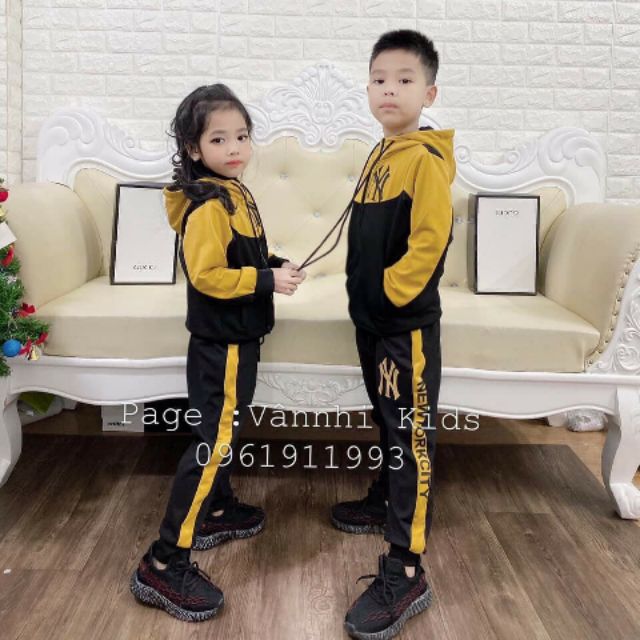Bộ đồ trẻ em