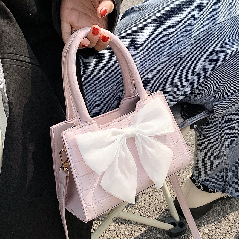 Túi đeo vai IELGY kiểu vuông họa tiết vân da cá sấu dễ phối đồ cho nữ