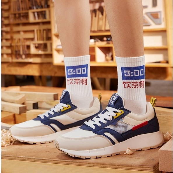 Giày Thể Thao Phong Cách Retro Thoáng Khí Mềm Mại Cho Nam