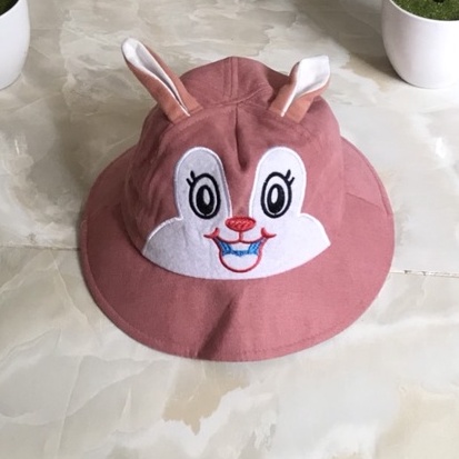 Nón Bucket Hoạ Tiết Thỏ  𝐅𝐑𝐄𝐄𝐒𝐇𝐈𝐏Thiết Kế Theo Phong Cách Hàn Quốc Đáng Yêu Cho Bé