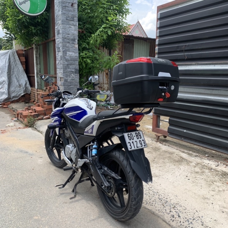 Combo Thùng Vuông Givi B33NM và Baga MV Lắp Zin Cho Yamaha FZ150i - Hàng Chính Hãng