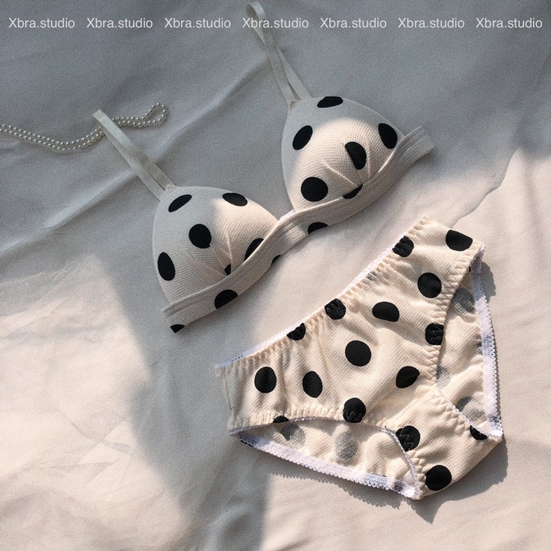 Bộ đồ lót áo tam giác mút liền chấm bi màu kem dễ thương