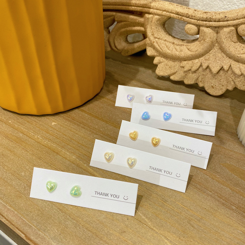 Dễ Thương Khuyên Tai Nhựa Hình Trái Tim Nhiều Màu Xinh Xắn Cho Nữ