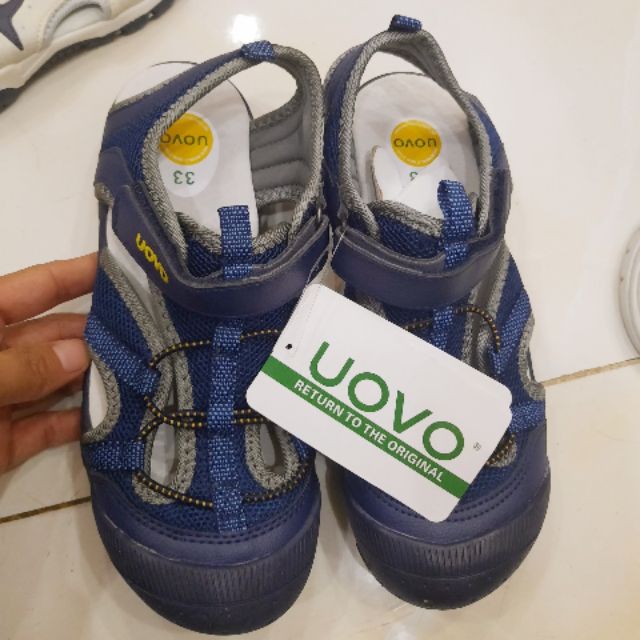 Giày sandan UOVO
