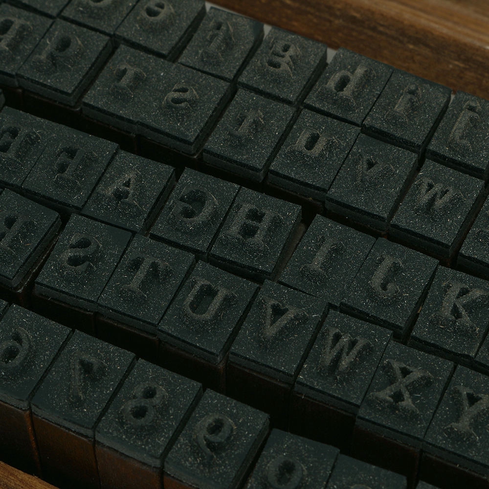 Bộ 70 con dấu bằng gỗ in chữ cái và số độc đáo