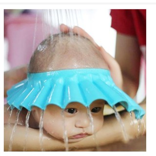 MŨ ĐỘI ĐẦU CHẮN NƯỚC CHO BÉ CÓ VÀNH