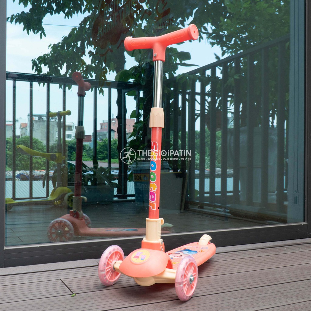 Xe Trượt Scooter Trẻ Em Giá Rẻ - Centosy Scooter HY02 - Có Đèn Nháy, Màu Sắc Nổi Bật