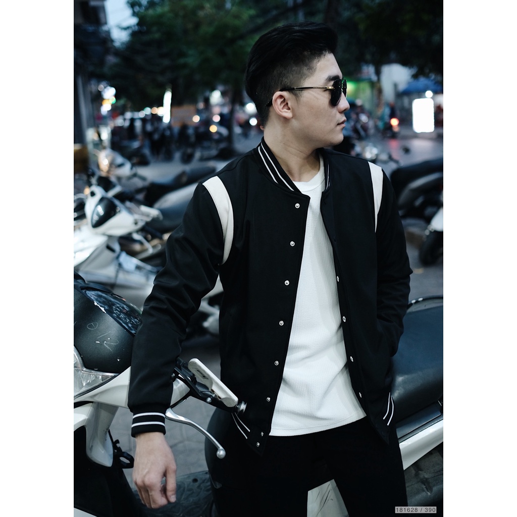 Áo Khoác Bomber Da Lộn Cải Vai