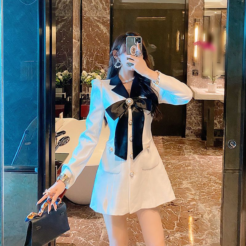 Đầm sơ mi dáng ôm cá tính thời trang phong cách Hàn Quốc