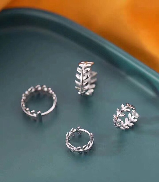 Khuyên tai tròn  thỏ hồng  xanh đính hoa 5 cánh siêu đẹp đk 8-9mm nhỏ trẻ em