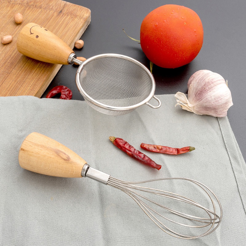 Set 8 Dụng Cụ Ăn Bằng Thép Không Gỉ Tay Cầm Bằng Gỗ Dễ Thương