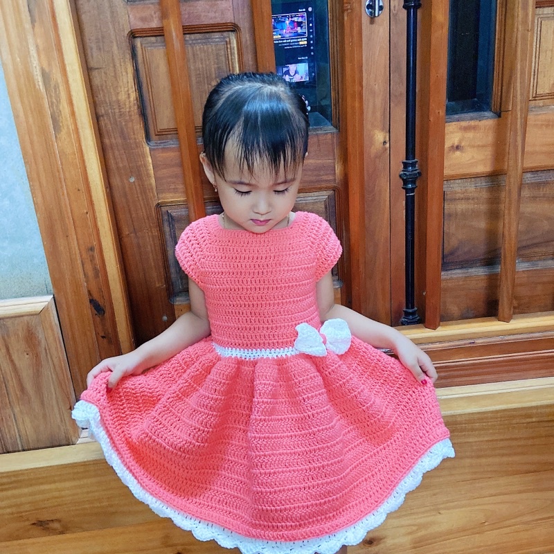 Váy len HandMade cho bé