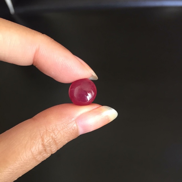 Ruby tự nhiên màu đẹp khối đẹp