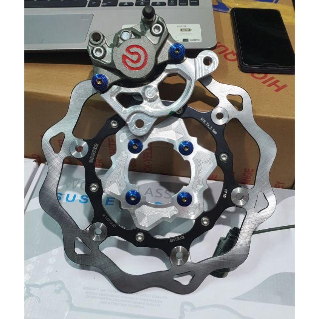 Bộ đĩa KTM kèm heo brembo