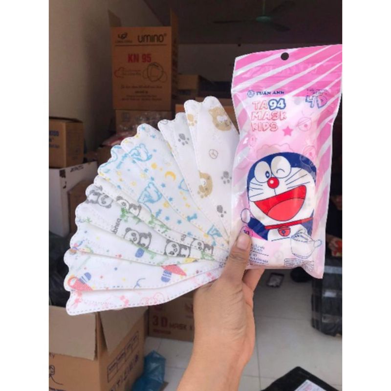 thùng 300 chiếc khẩu trang 4d trẻ em