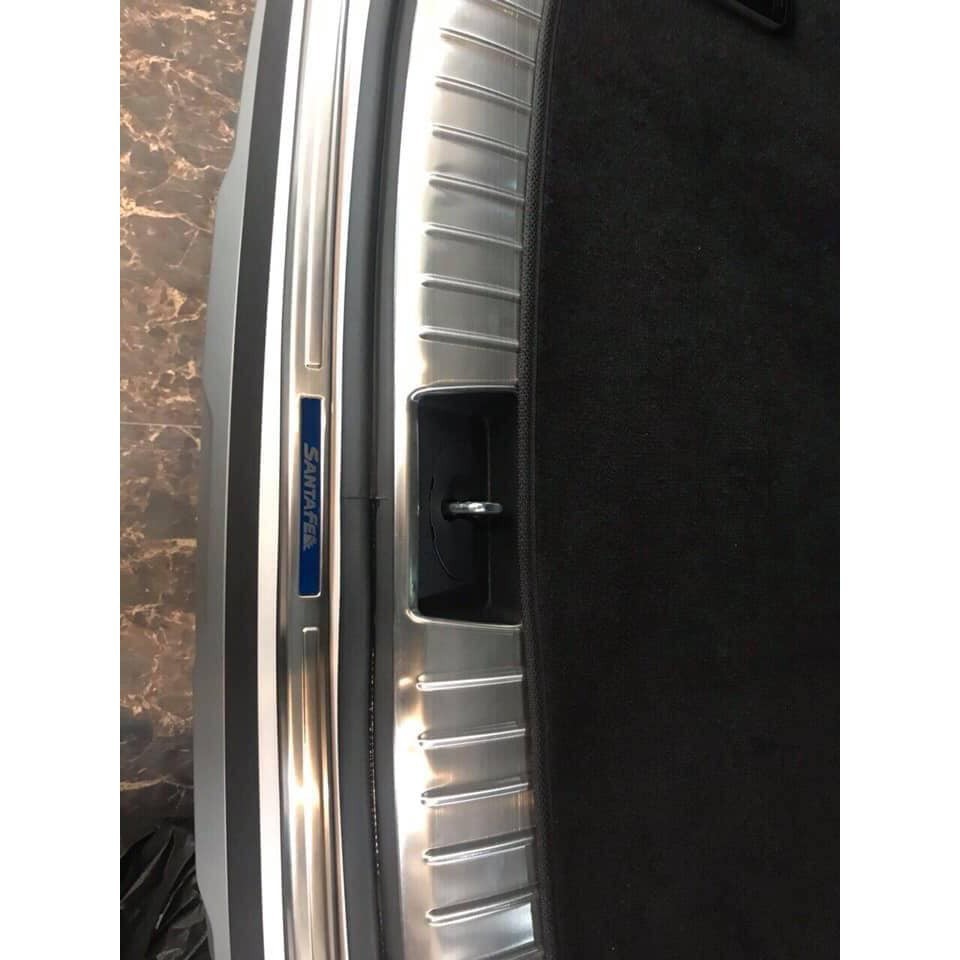 Chống Trầy Cốp Xe SantaFe 2019 2020 2021 mẫu INOX