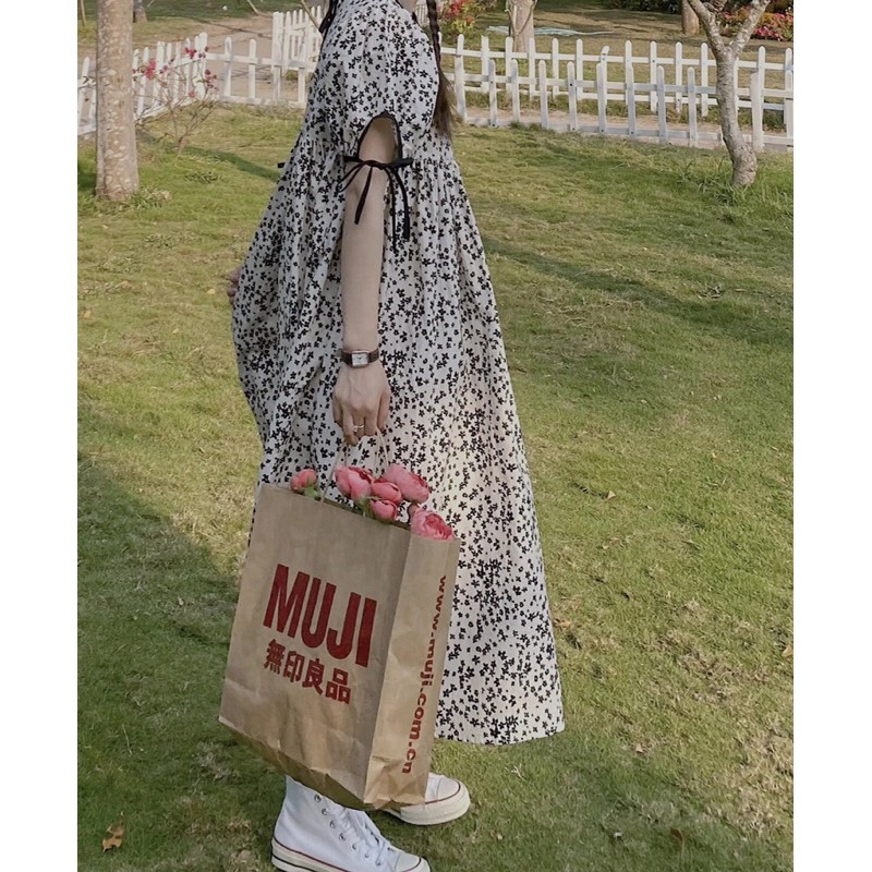 VÁY BABYDOLL HOA NHÍ TRẮNG ĐEN, TAY THẮT NƠ CỰC XINH | BigBuy360 - bigbuy360.vn