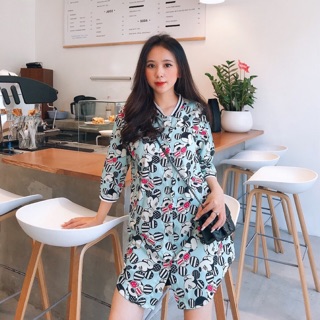 Đầm suông in Mickey 3D, hình thật 100%