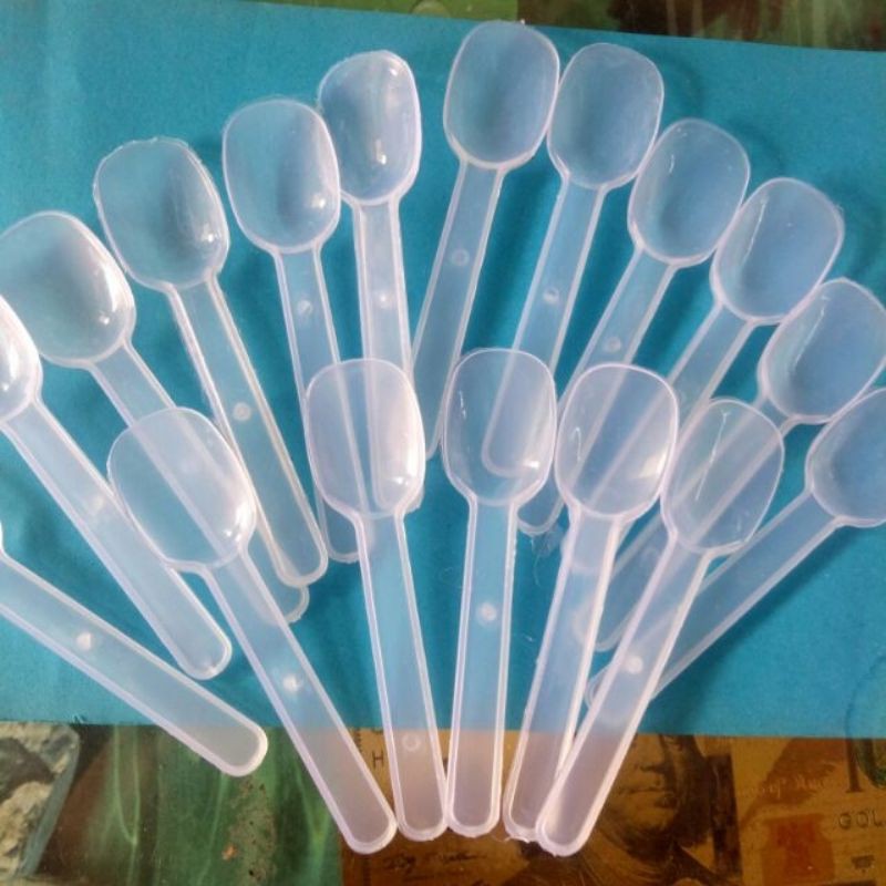 muỗng nhựa
