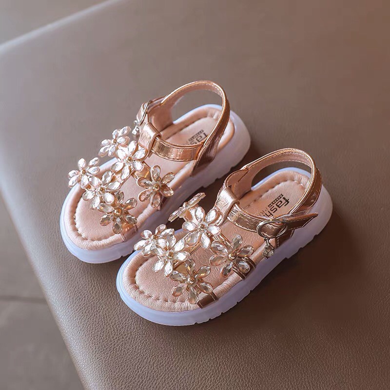 Sandal bé gái - dép quai hậu cho bé gái hai quai ngang gắn hoa đá dễ thương hợp thời trang Babybees 2021 189 (ảnh thật)
