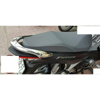 Ốp cảng sau tay dắt xe future 2018 đến 2020 ( hàng Cty ). 2 MÀU: TRẮNG CROM