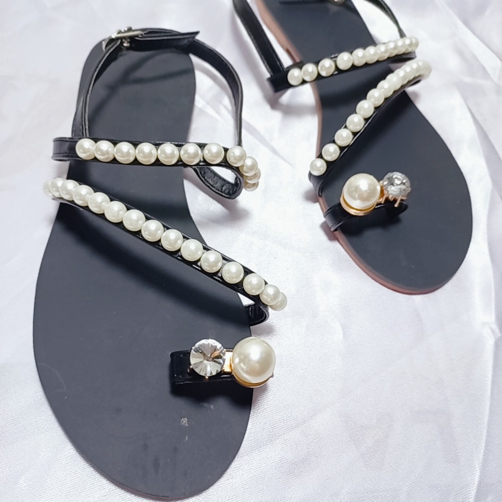 Giày Sandal Nữ Đế Bằng Cài Quai Hậu-Sandal Đi Học Kiểu Sỏ Ngón Đính Ngọc Mẫu Mới Bền Đẹp Đi Biển Đi Chơi  Mã SDNGOC