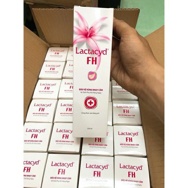 Dung dịch vệ sinh Lactacyd FH 250ml