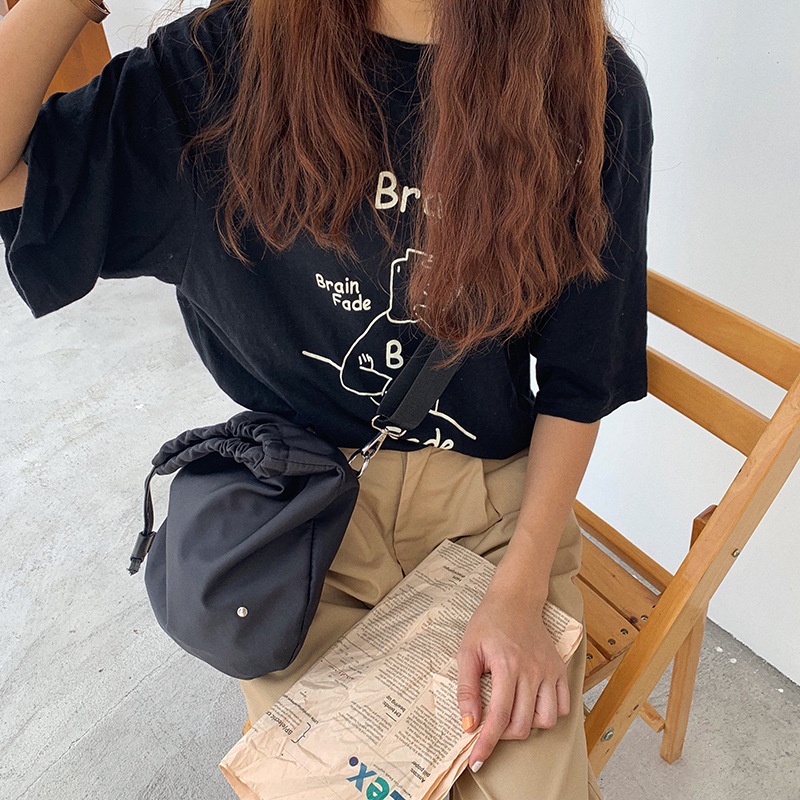 Túi đeo chéo vuông có dây thắt màu đen cá tính sành điệu 19855