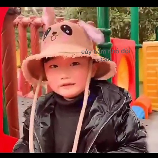 mũ cói tai thỏ trẻ em vẫy vẫy