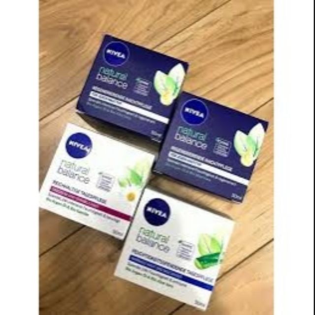 Kem dưỡng nivea natural Blance